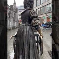 What is Molly Malone famous for? #exploreireland #loveireland #ireland #dublinireland #mollymalone