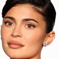 Kylie Jenner Says the Kardashians Need to Address the Beauty Standards They’re Setting — See Video