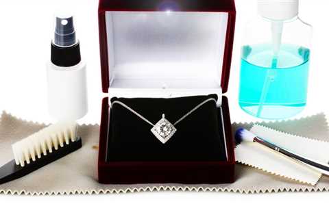 Ultimate Guide to Diamond Jewelry Cleaning Maintenance