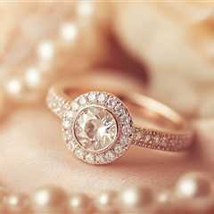 Anniversary Gift Guide: Choosing the Right Diamond Piece by Year