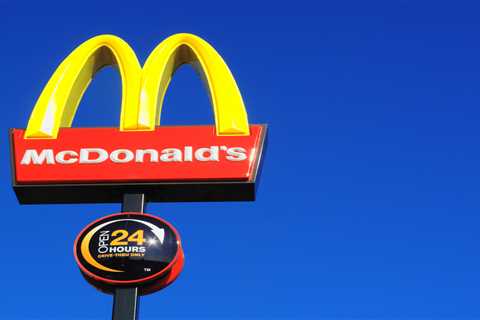 McD's brings back that burger that made me cry (and a sauce that'll probably do the same)
