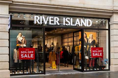 Fashion giant River Island pulls the plug on Chesterfield store TODAY – and it's not the only one!