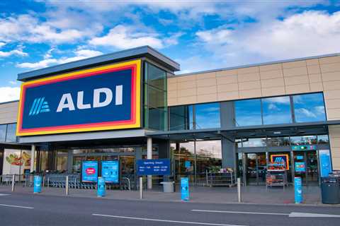 Llanelli locals FUMING as Aldi slams doors shut tonight – elderly residents left stranded