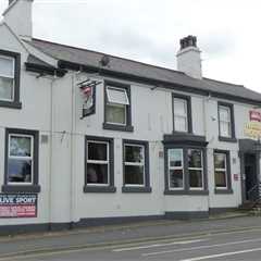 Locals left gutted as historic Hare and Hounds calls last orders despite desperate rescue attempts