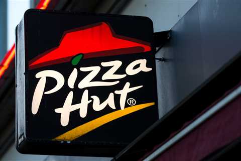 Pizza Hut Just Fired 120 People for Some Touchscreens (And I'm Not Even Surprised)